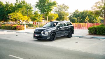 MITSUBISHI OUTLANDER 2025